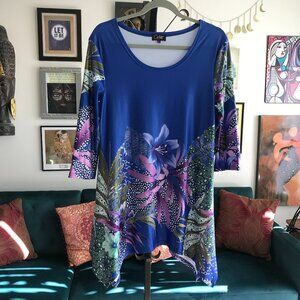 COLINE size L Blue & Purple Exotic Flowers Stretch Jersey Sharkbite Tunic Top